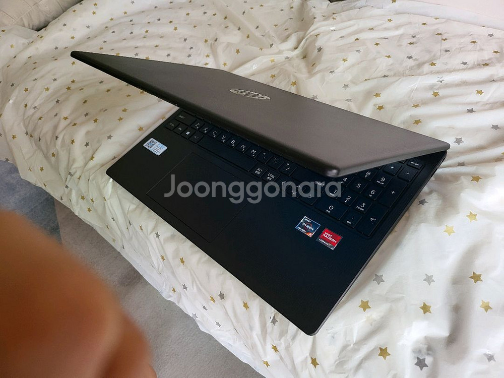 깨끗한 hp 노트북 2023년식 판매합니다--0