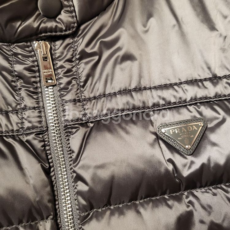 프라다 정품 여성패딩조끼--1