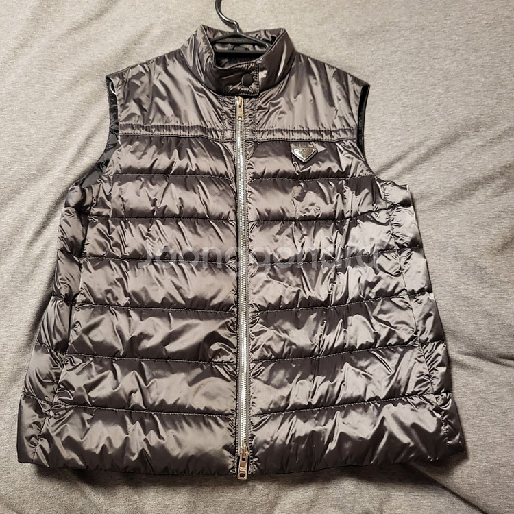 프라다 정품 여성패딩조끼--3