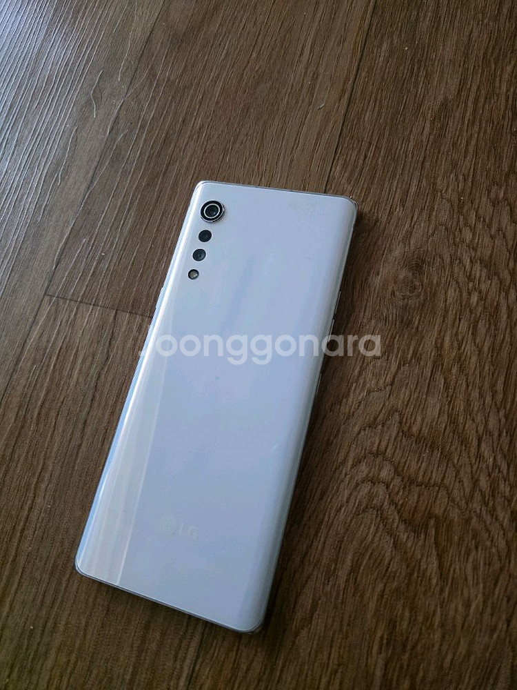LG 벨벳 화이트--1