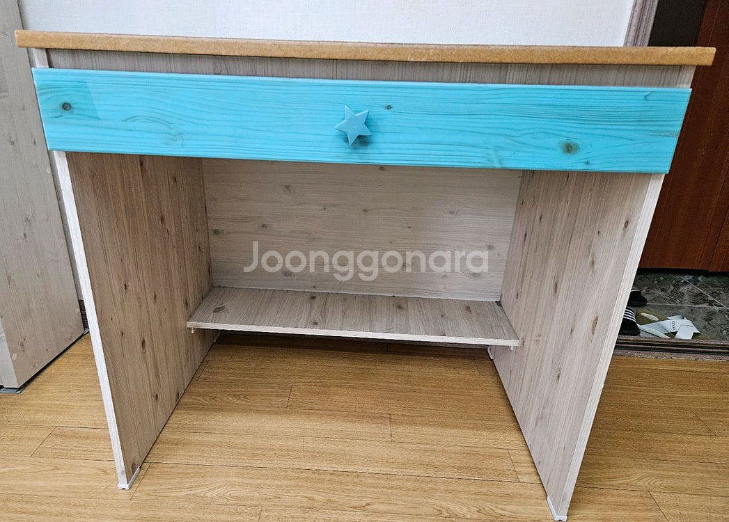 책상 무료나눔--0