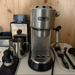 드롱기 커피머신 + 그라인더 + 찌꺼기통 + 옵션