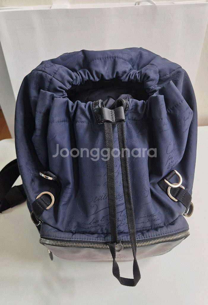 벨루티 스크리토 가죽 백팩 남성 가방--4