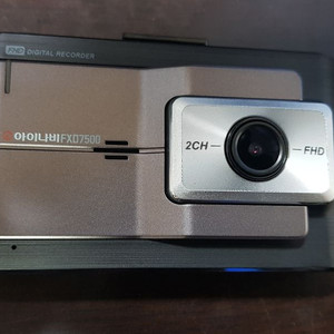 정비된 아이나비 fxd7500 앞쪽 본체만 판매.