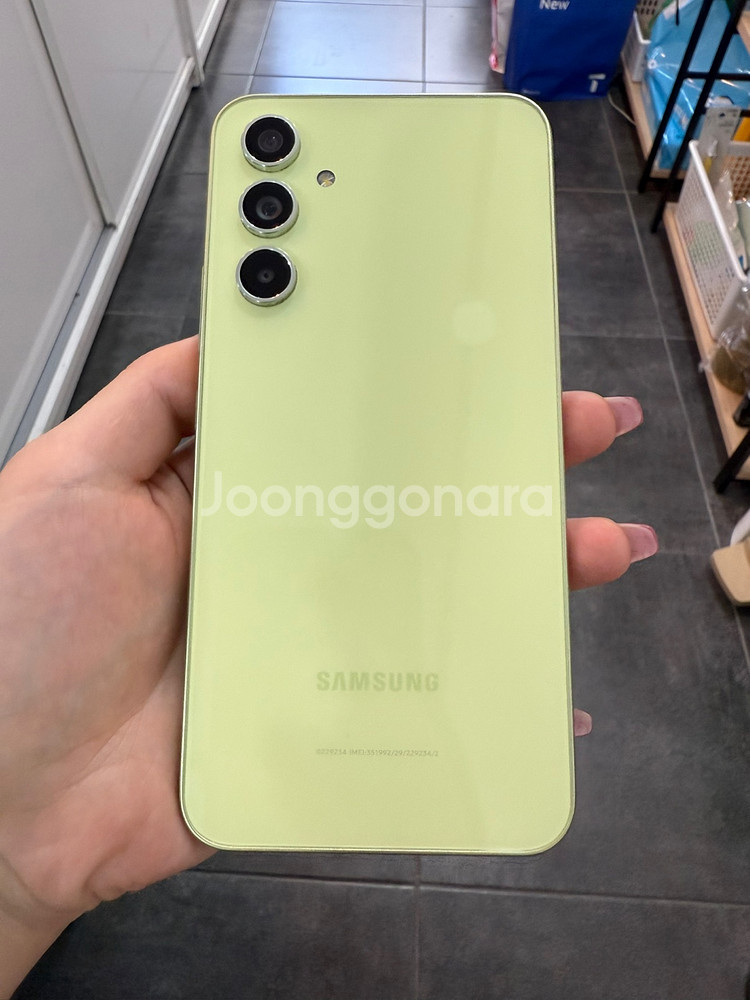 갤럭시퀀텀4 128GB 라임/ Y914--2