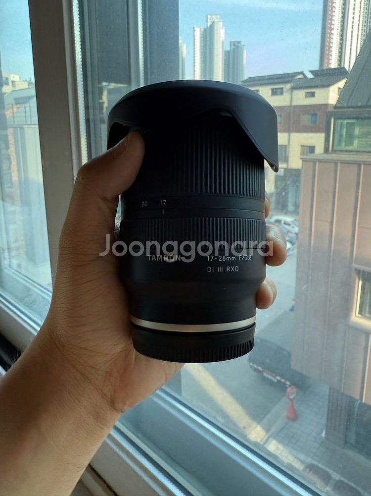 소니 fe마운트 탐론 17-28 f2.8 팝니다.--0
