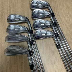 브릿지스톤 v300 8세대 8아이언 풀셋 a급!!