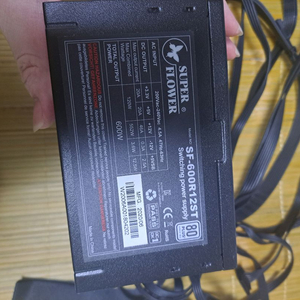 슈퍼플라워 SF-600R12ST 파워 600w