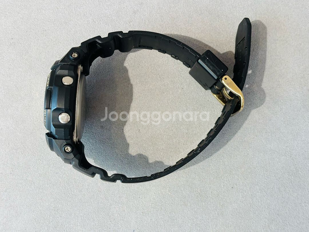 카시오 지샥 AW-591GBX 흑금 아나디지 시계--1