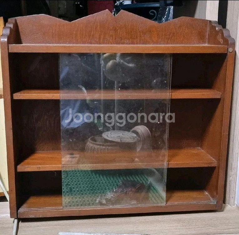 빈티지 원목 유리 장식장--0