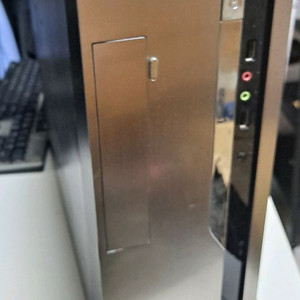 컴퓨터 I3 4170 RAM4 SSD120 GT730