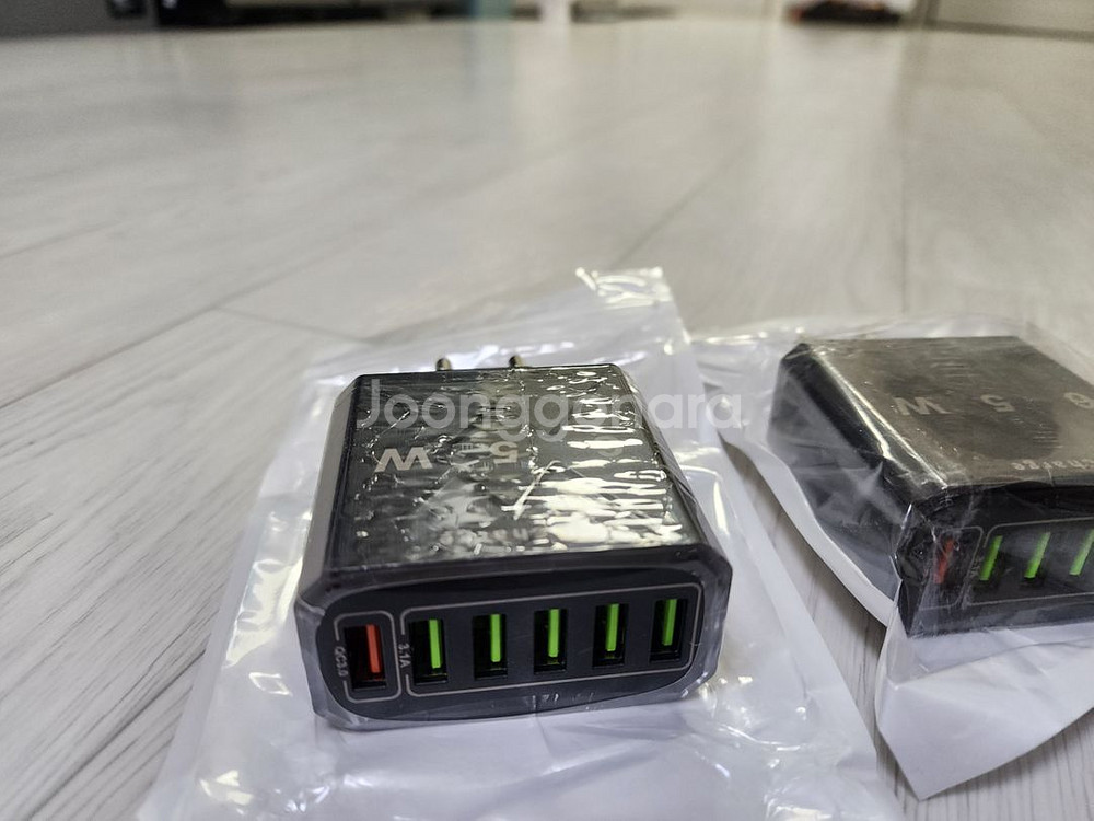 미개봉새상품 65W 특급 고속충전기 USB 6구--1