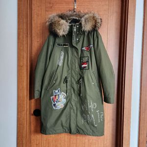 GUESS 게스 여성 와펜패치 롱 패딩 디터처블 점퍼