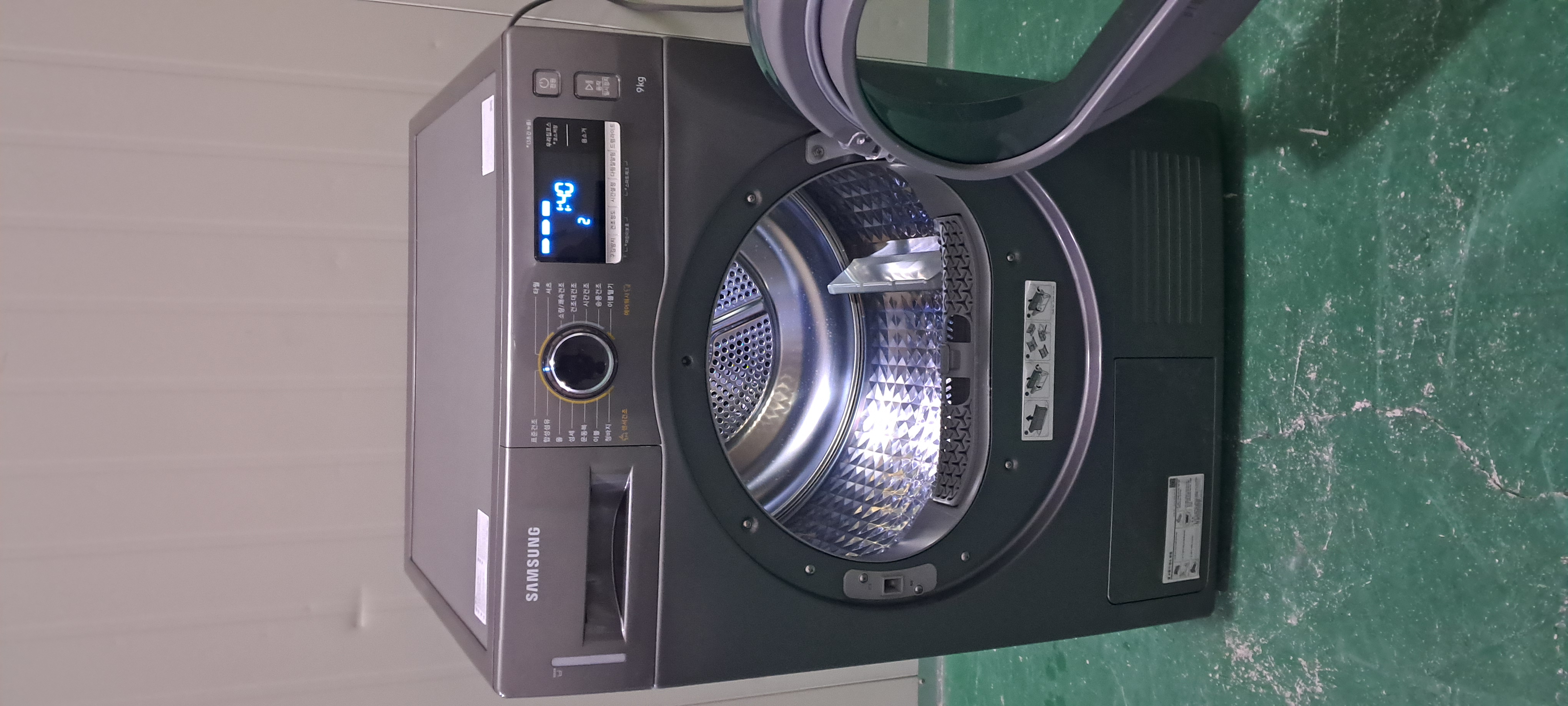 2582 삼성 9KG 전기건조기(이녹스실버+히트펌프식)--3