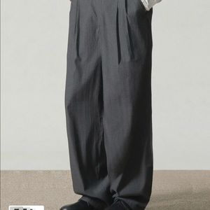 디미트리 블랙 와이드핏 시어서커 투턱 팬츠 차콜
