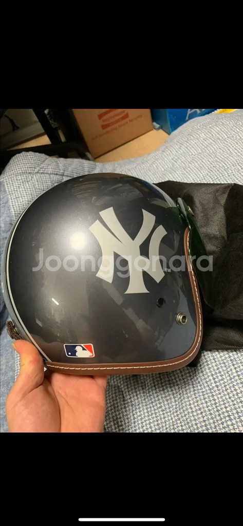 MLB 한정판 헬멧 판매합니다--4