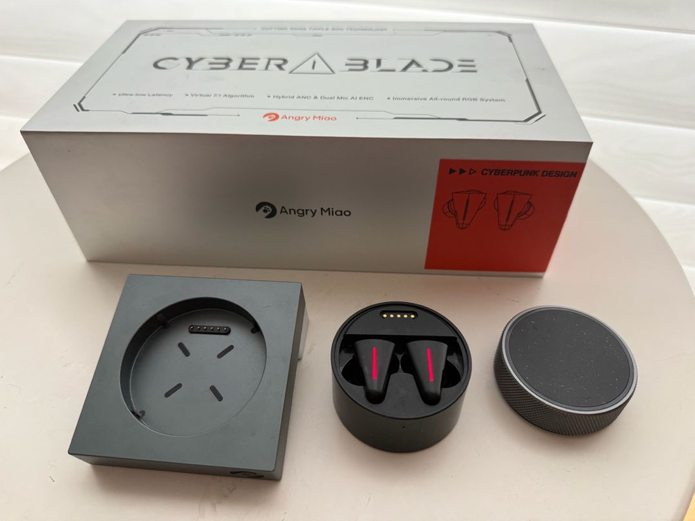 사이버블레이드 (Cyberblade) 블루투스 이어폰--2