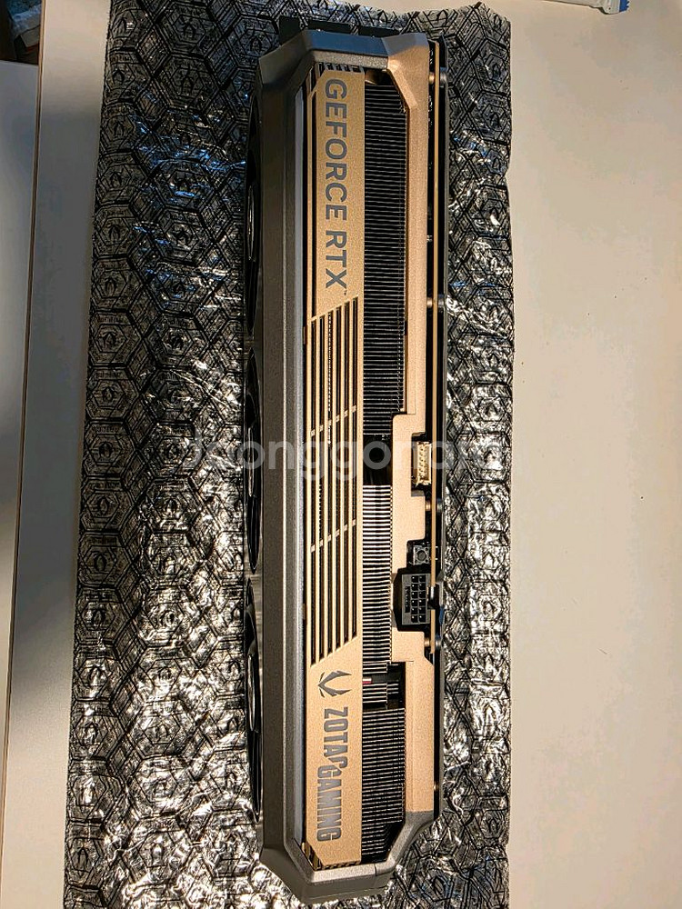 조텍 rtx 5080 amp ultra--5