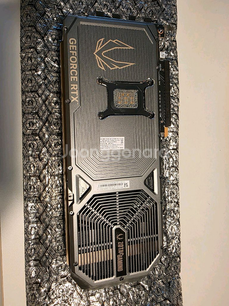 조텍 rtx 5080 amp ultra--4