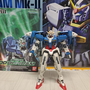 1/100 OO 더블 오 건담 가조립