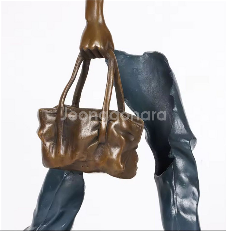 56cm 청동 여행자 동상 추상 남자 조각( 급처)--4