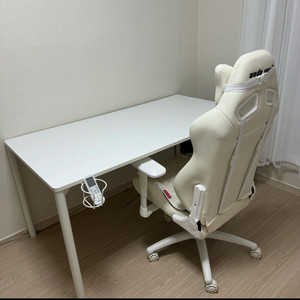 화이트 책상 제로데스크 컴퓨터책상 컵받침 방송장비