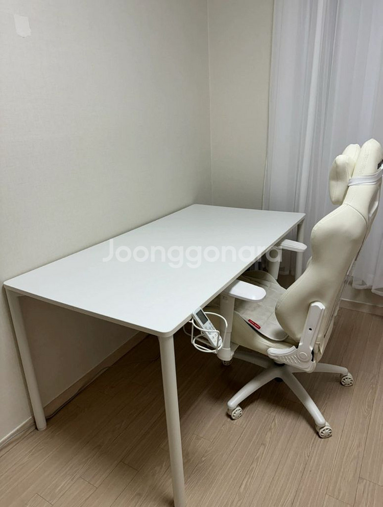 화이트 책상 제로데스크 컴퓨터책상 컵받침 방송장비--1