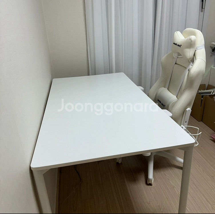 화이트 책상 제로데스크 컴퓨터책상 컵받침 방송장비--2