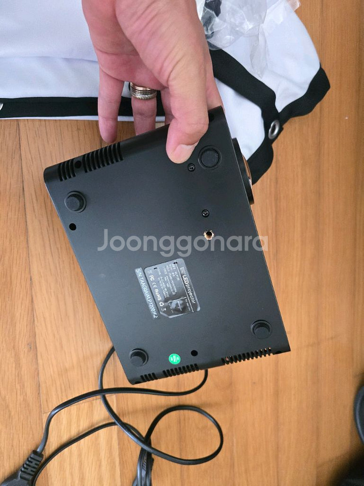 애니빔 프로젝터 판매합니다 WLP120--1