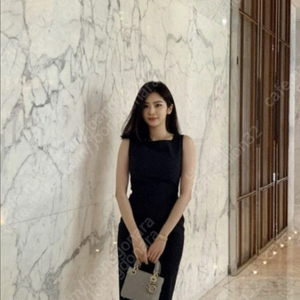 /새상품/ 레티첼라 스테디셀러 블랙 스퀘어슬림원피스 S