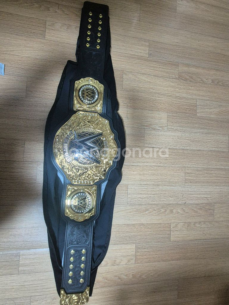 wwe 월드헤비웨이트 챔피언 벨트 팝니다.--0