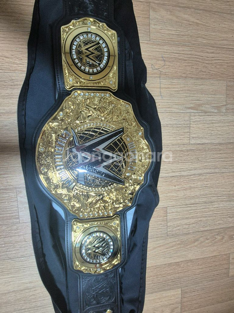wwe 월드헤비웨이트 챔피언 벨트 팝니다.--1