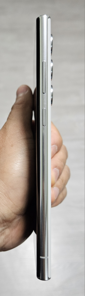 갤럭시 S22울트라 화이트 256GB A급 싸게 팝니다--5
