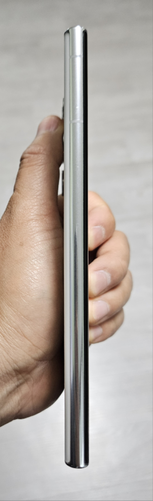 갤럭시 S22울트라 화이트 256GB A급 싸게 팝니다--6