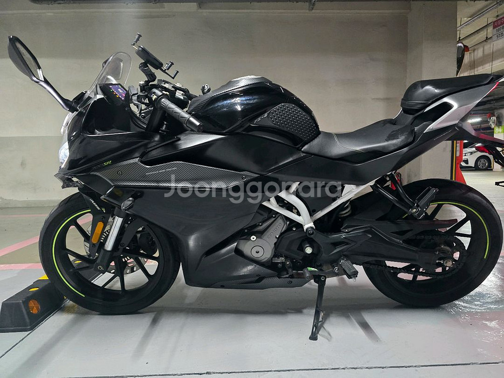 CFMOTO 300SR 오토바이 판매합니다--0