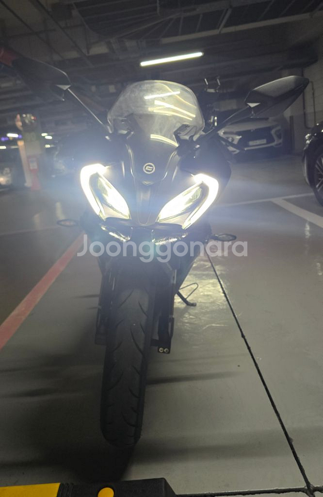 CFMOTO 300SR 오토바이 판매합니다--2