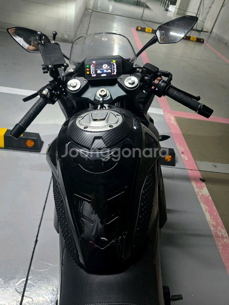 CFMOTO 300SR 오토바이 판매합니다--6