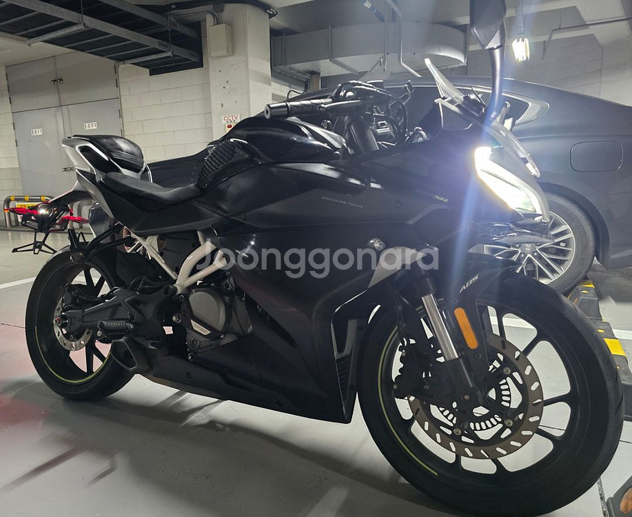 CFMOTO 300SR 오토바이 판매합니다--3