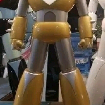 60체 한정판 태권브이 76.7cm 골드버전 팝니다ㅎ
