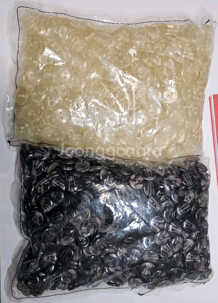 정장 상의 단추 : 투명 단추 : 고동색 단추:봉제소품--0