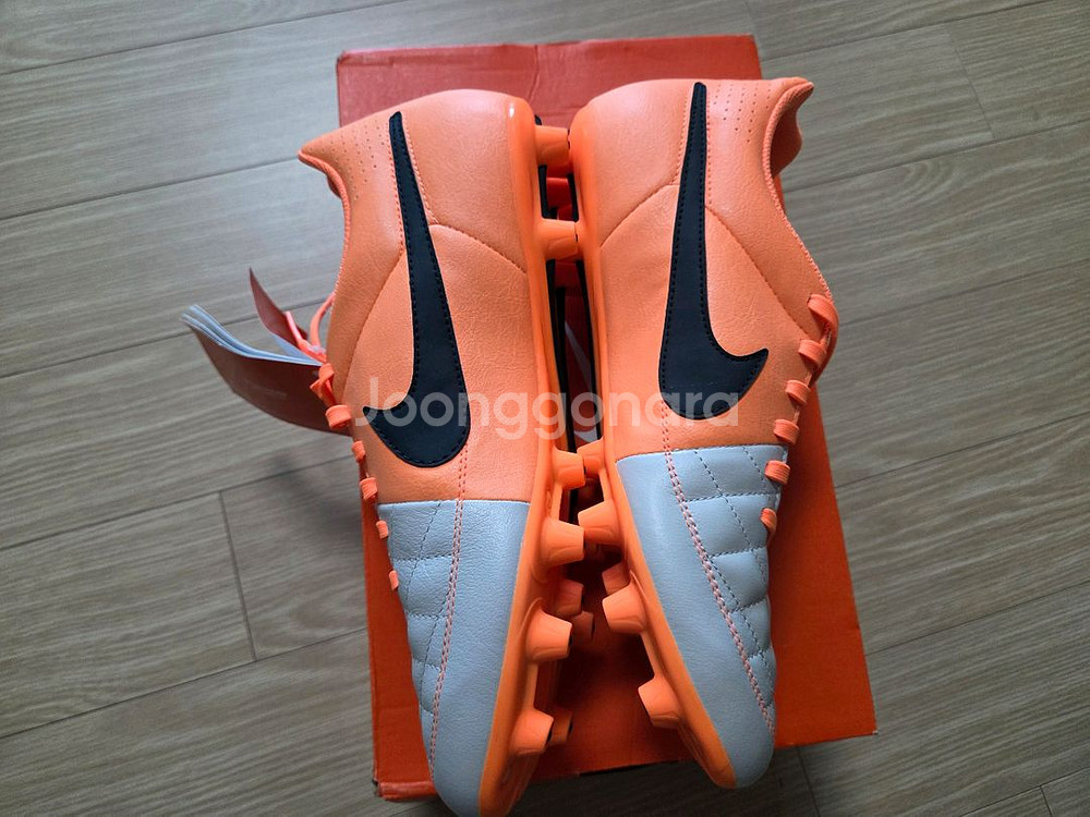 나이키 티엠포 제니오 레더 HG-E(265mm)--1