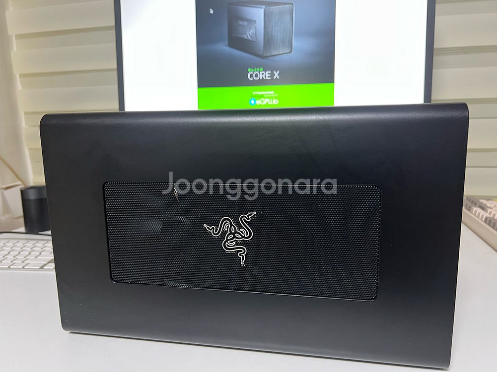 Razer Core X eGPU (GPU 불포함)--0