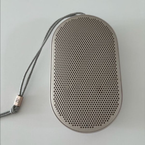 뱅앤올룹슨 휴대용 블루투스 스피커 Beoplay P2