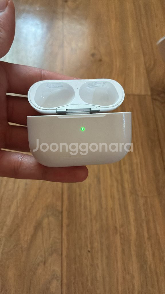 에어팟 프로 2세대 본체 판매합니다--0