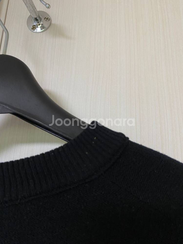 [22FW, M] 스톤아일랜드 와펜 패치 니트 블랙--4