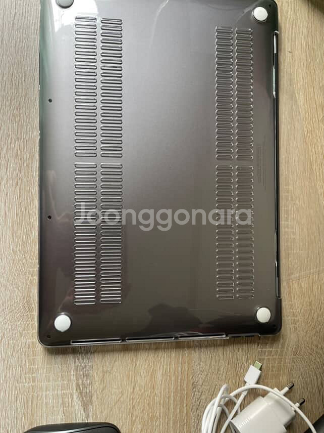 애플 맥북프로 16인치 터치바--1