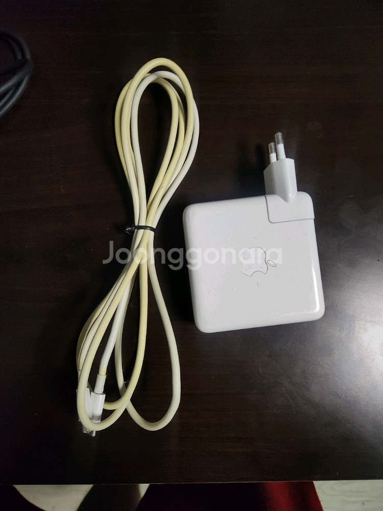 맥북 프로 2019 15인치 i9 16GB 512GB--4