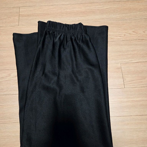 미코 새틴 스커트 블랙