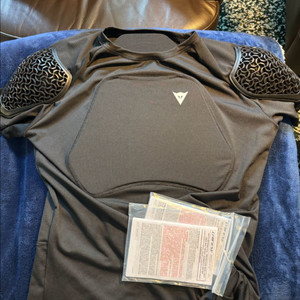 다이네즈 보호대 TRAIL SKINS PRO TEE