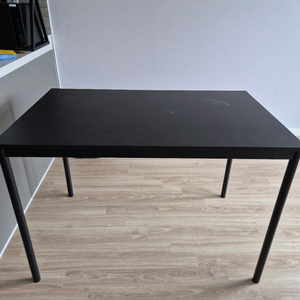 IKEA 산스베리 테이블 블랙